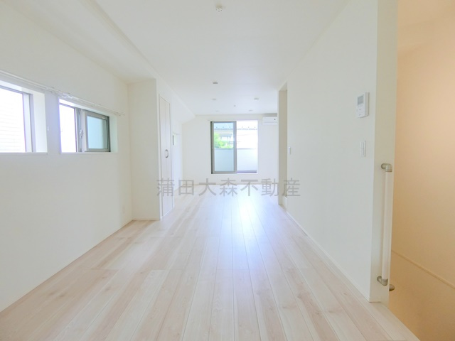 Kolet蒲田南＃08の居間・リビング|4面採光のLDK21.9帖　リビングダイニングキッチン！