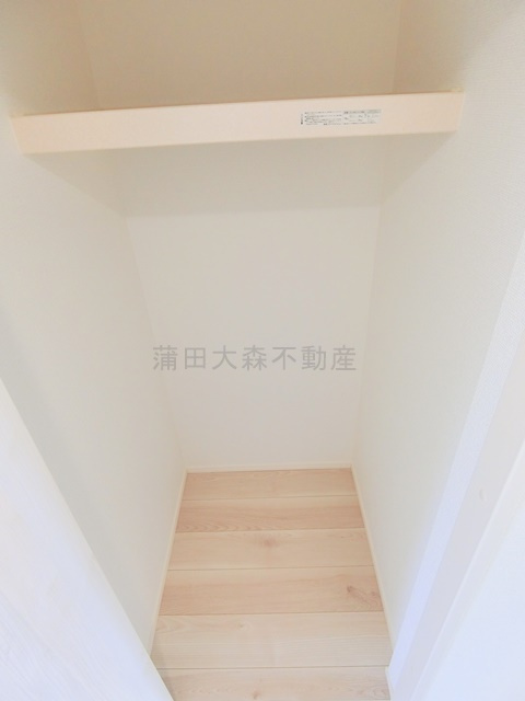 Kolet蒲田南＃08の収納|3階階段踊り場の収納