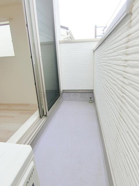 Kolet蒲田南＃08のバルコニー|3階北側の洋室6.2帖