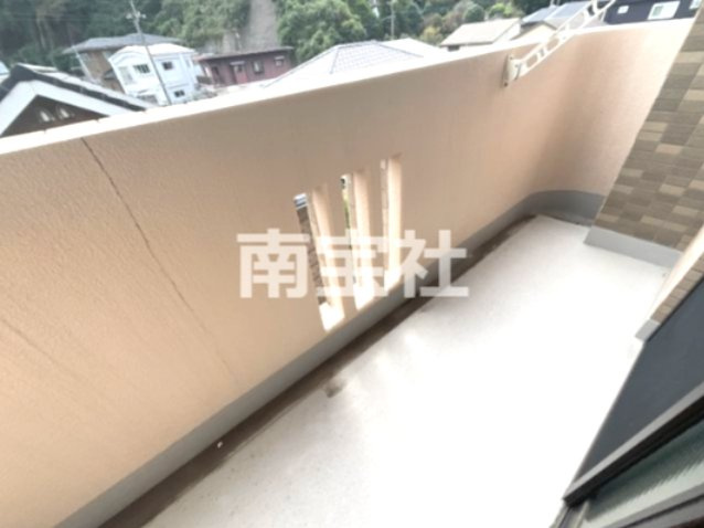 【バルコニー】