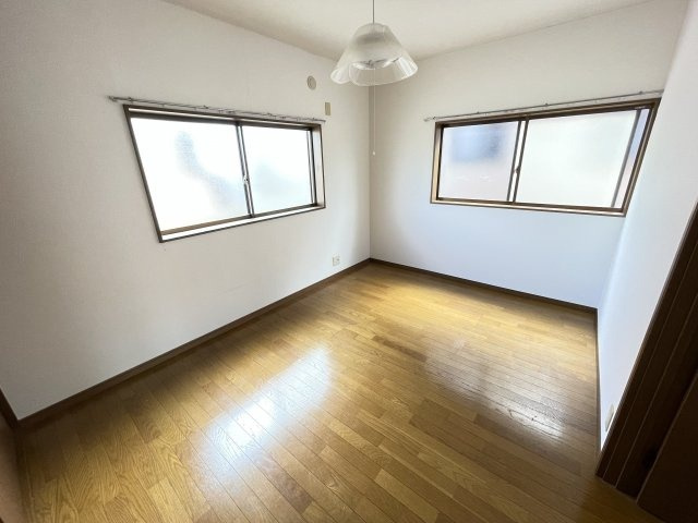 ラフォーレ三春の内装|明るい色調の室内です