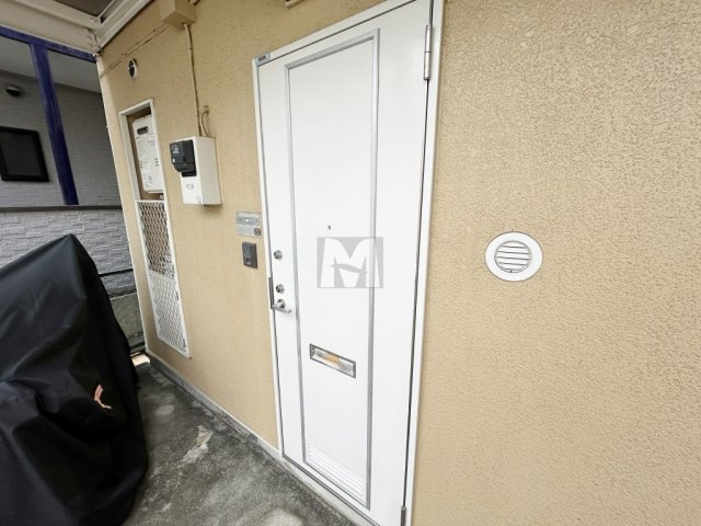 【玄関】 | ファミーユ新田