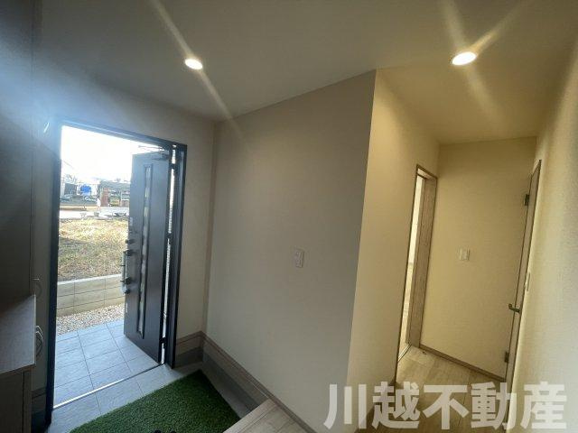 保育園等生活施設徒歩圏の玄関|駅やご自宅からの送迎賜ります