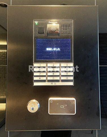 シーズンフラッツ千種のエントランス