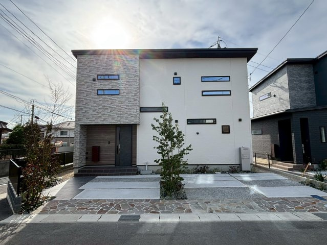 PEAKS山の田中央