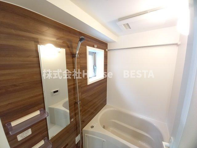 ネクストステージ神戸元町の浴室