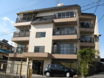 ニューハイツ富雄の画像