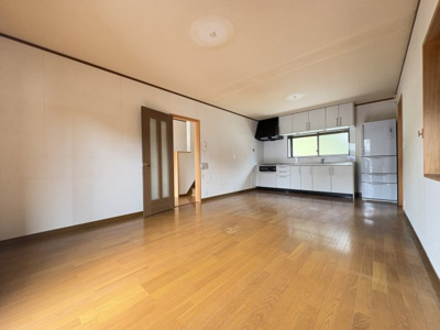 【居間・リビング】 | 丹波篠山市今田町上小野原　中古戸建