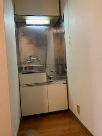 イトウハウス　ペット相談　駅近　フローリングのキッチン