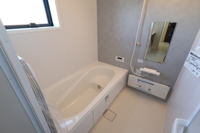 《仲介手数料無料》西区大字宝来369-1新築一戸建てリーブルガーデンの浴室