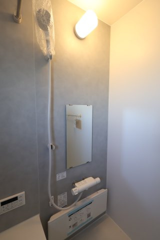 《仲介手数料無料》西区大字宝来369-1新築一戸建てリーブルガーデンの浴室