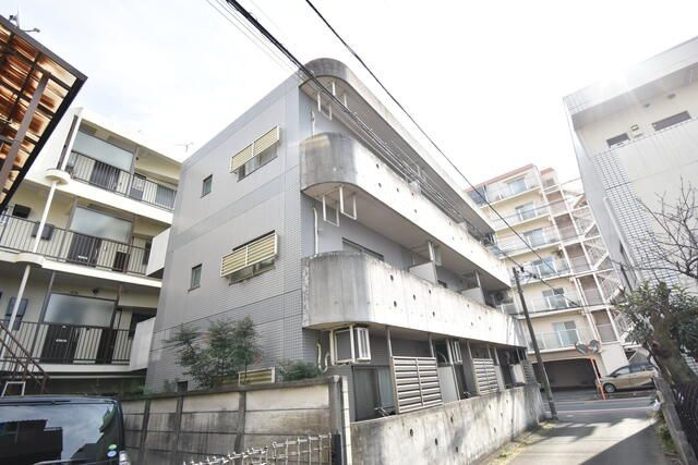 ソレーユ小川の外観