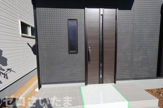 《仲介手数料無料》西区大字宝来369-1新築一戸建てリーブルガーデンの玄関