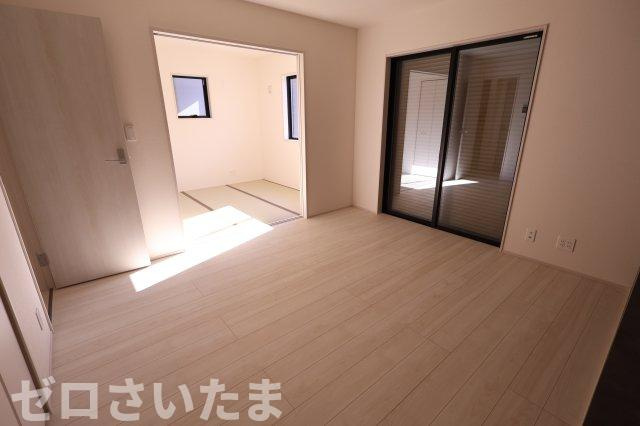 《仲介手数料無料》西区大字宝来369-1新築一戸建てリーブルガーデンの居間・リビング