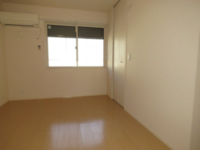 【洋室】 | アリエッタ | 6.3帖洋室