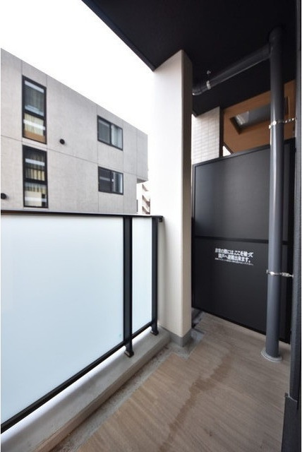 グランパセオ銀座築地のバルコニー