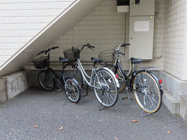 シティハイム　アスカの駐車場|自転車駐輪可