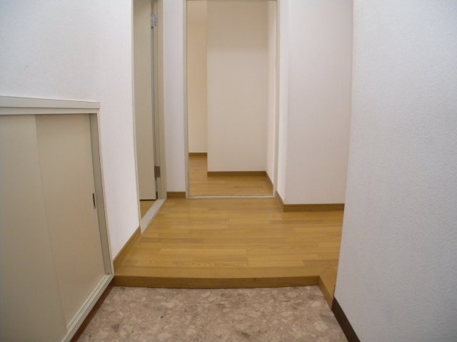 シャトラン高月の玄関