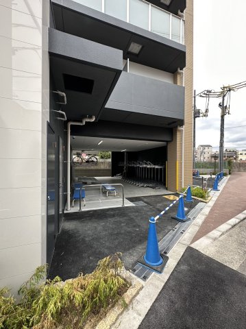 セレニテ放出リアンのエントランス