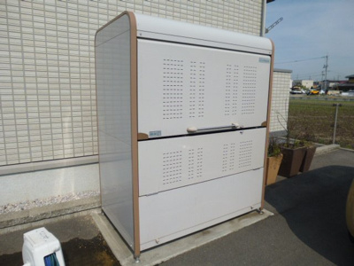 【その他共用部分】 | ディーバA | 敷地内専用ゴミステーション・当番なし