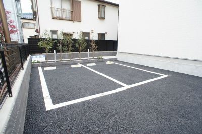 リブリ・OUSEIの駐車場