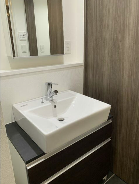 SOU明大前の洗面所