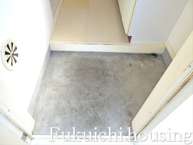 サニーコーポの玄関