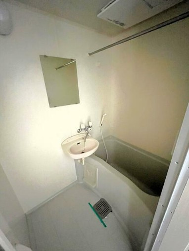 グランデッサ代沢の浴室