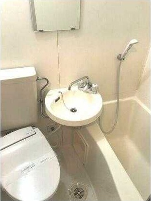 レジデンス明大前の浴室