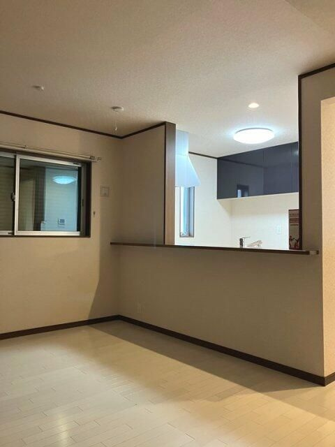 下高井戸戸建の居間・リビング