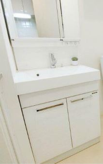 プレール・ドゥーク笹塚Ⅱの独立洗面台