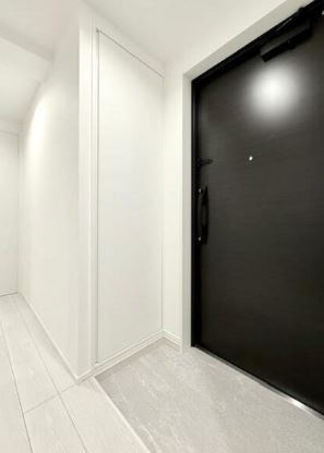 コンポジット渋谷初台の玄関