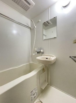 【浴室】 | スカイコート新宿落合壱番館 | 浴室乾燥機付きバス。