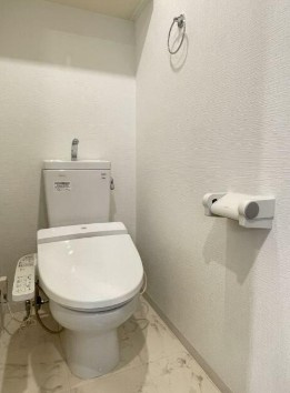 【トイレ】 | スカイコート新宿落合壱番館 | 温水洗浄便座。