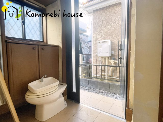 さいたま市北区別所町　中古一戸建ての玄関|11/28　撮影