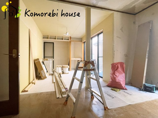 さいたま市北区別所町　中古一戸建ての居間・リビング|11/28　撮影