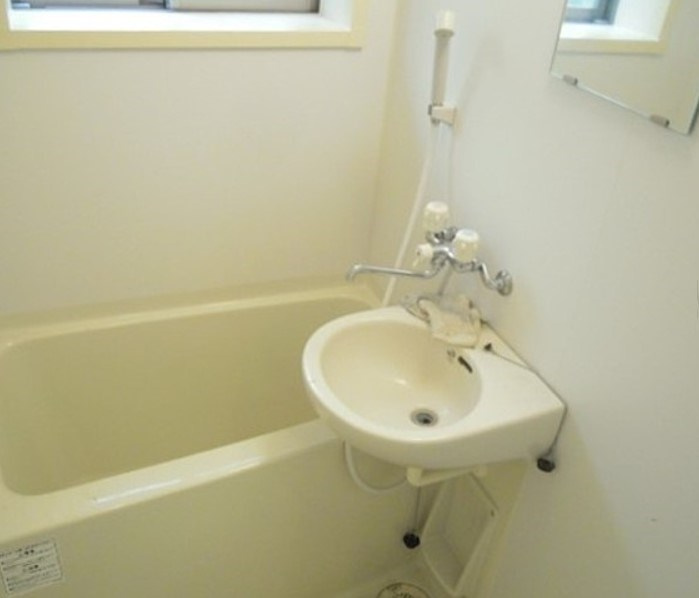 カーサ梅里の浴室