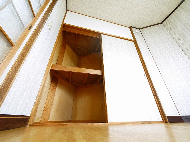 俵口町989-6戸建の収納