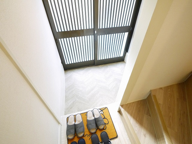 俵口町989-6戸建の玄関