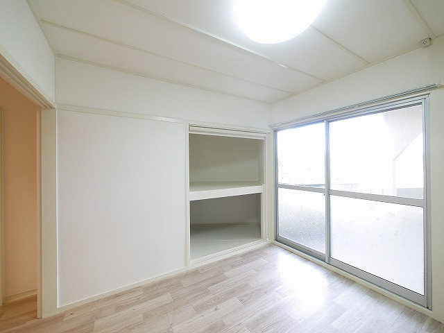 俵口町989-6戸建の居間・リビング