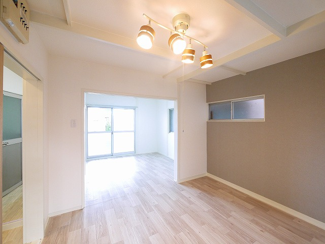 俵口町989-6戸建の居間・リビング