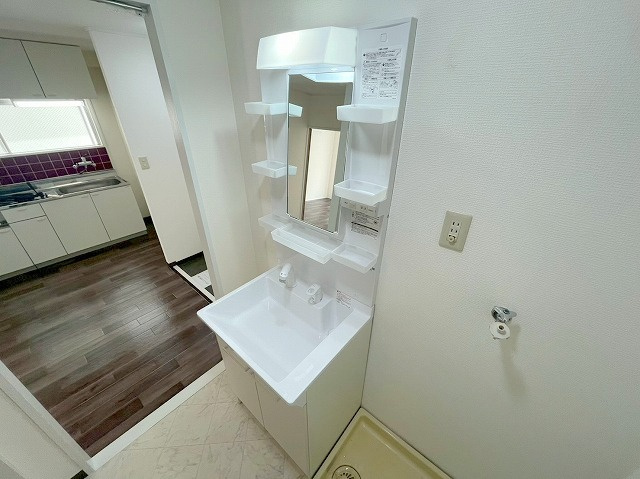 メガログリースの独立洗面台