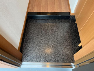 【玄関】 | ハイツルーエン | 玄関先です