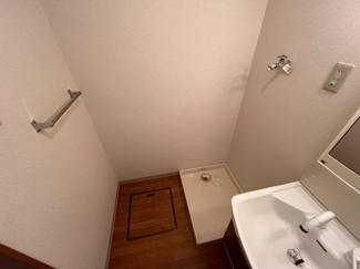 【洗面所】 | ハイツルーエン | 室内の洗濯機置き場