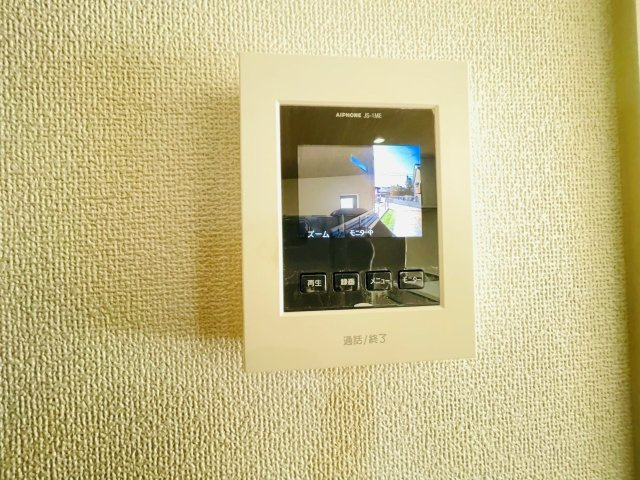 岡崎市赤渋町3期　新築分譲住宅　全3棟　1号棟のセキュリティ|モニター付きインターホンで来客対応も安心です♪