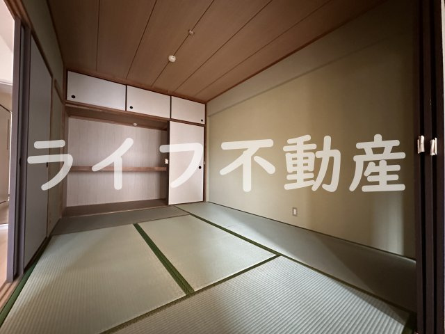 ローレルハイツ花園の和室|落ち着いた雰囲気の和室付きです