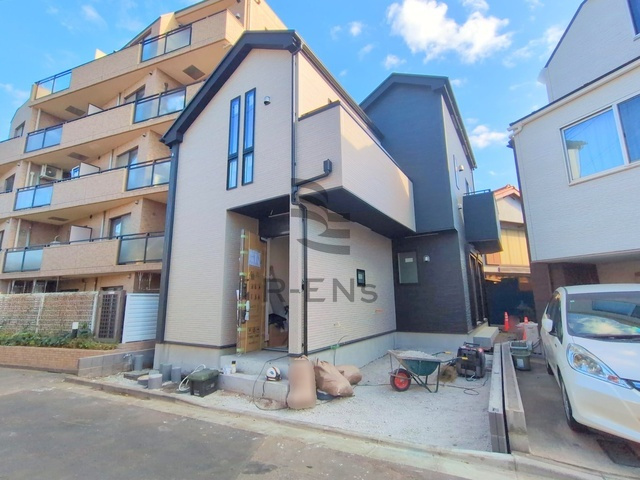 【外観】 | 西東京市保谷町５丁目　新築戸建て | 時がたっても色あせない街並みに馴染むデザインの外観