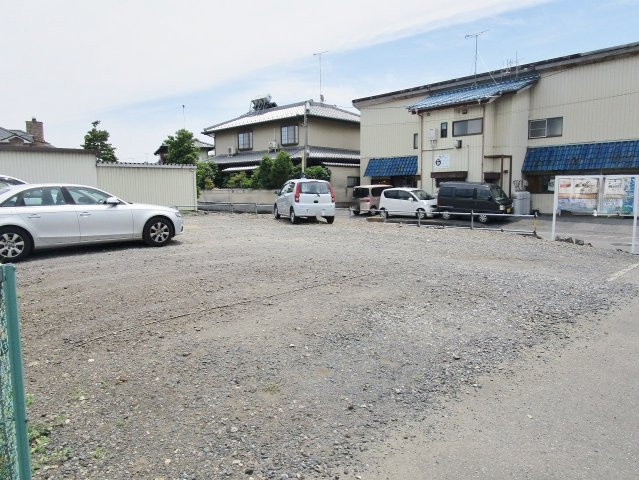 IJI大泉の駐車場|外部駐車場