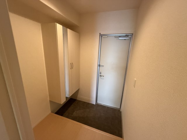 メゾンサフィールの玄関