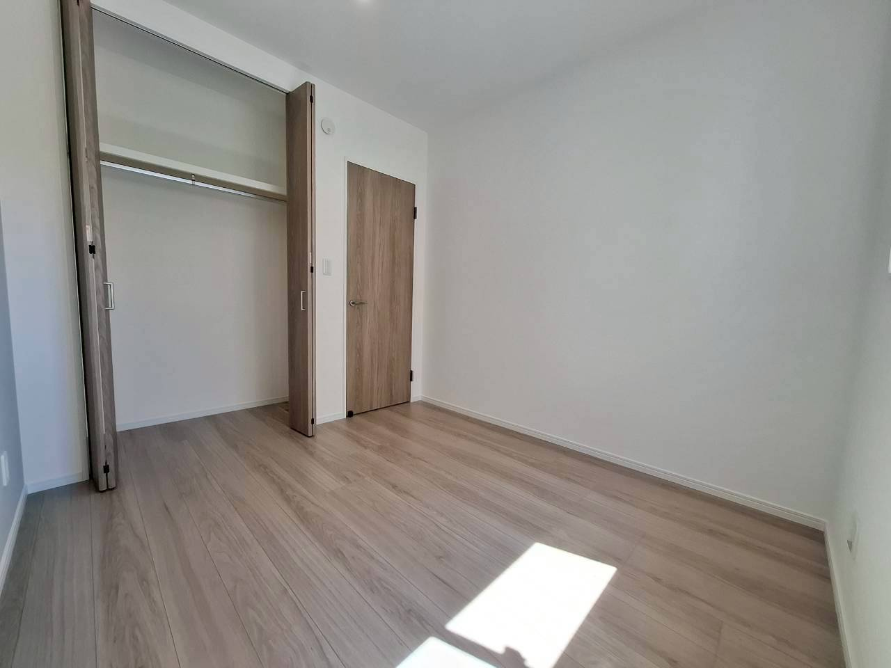 クローバーエース嘉手納屋良Ⅱ　5号棟の内観：施工例|※未完成物件の為、同建築会社施工参考写真となります。